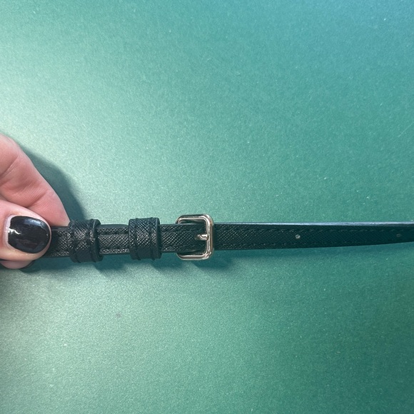 DKNY Black Crossbody Bag with Gold Chain - Picture 7 of 16